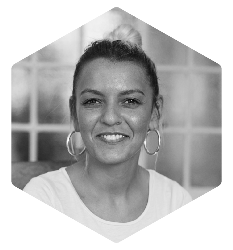 secretaire-centre-du-pied-dounia